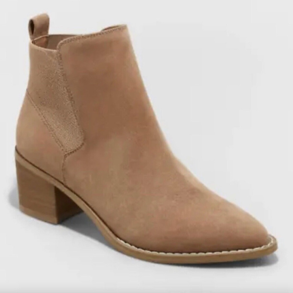Universal Thread Anya Faux Suede Side Zip Booties Size 8 Memory Foam Insoles